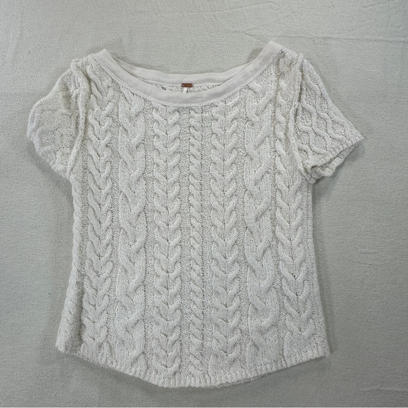 Free People Sweaters - Free People Cream Cable Knit Detail Short Sleeved Sweater Sz S